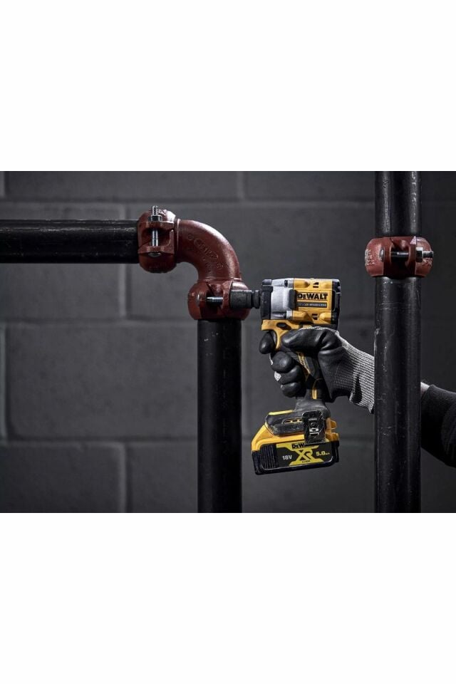 Dewalt DCF922P2T Kömürsüz Somun Sıkma 1/2 18V 5.0Ah Lı-Ion 406Nm Tork
