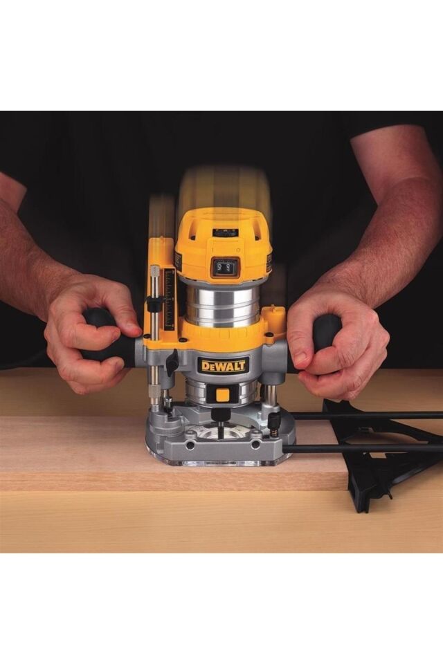 Dewalt D26203-QS Dalma El Frezesi 900W 6-8MM