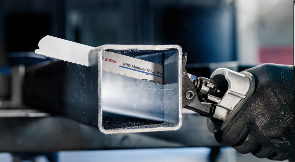 Bosch PRO Medium S1137BEF Tilki Kuyruğu Bıçağı Medium Thick Metal precise 225 mm